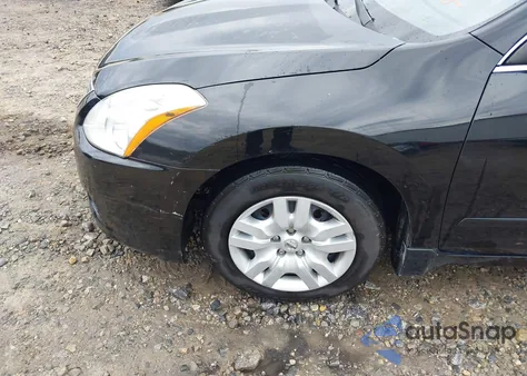 2010 Nissan Altima 2.5 S z USA, uszkodzony, nr VIN 1N4AL2AP2AN401322